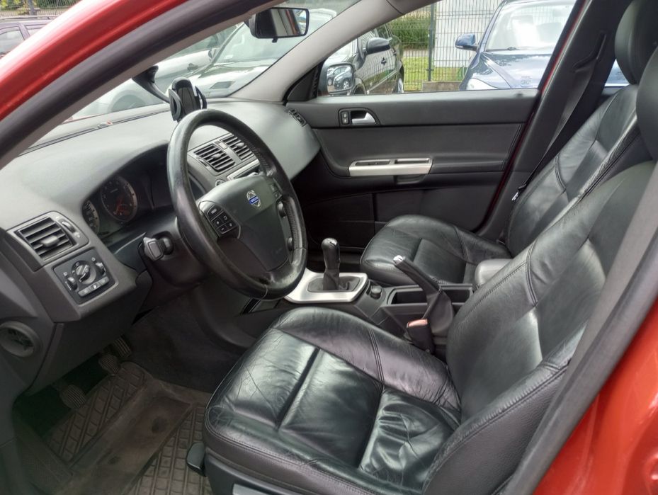 Volvo V50 1.8B 125KM 2006 * skóry klima el szyby grzane fotele * TORUŃ
