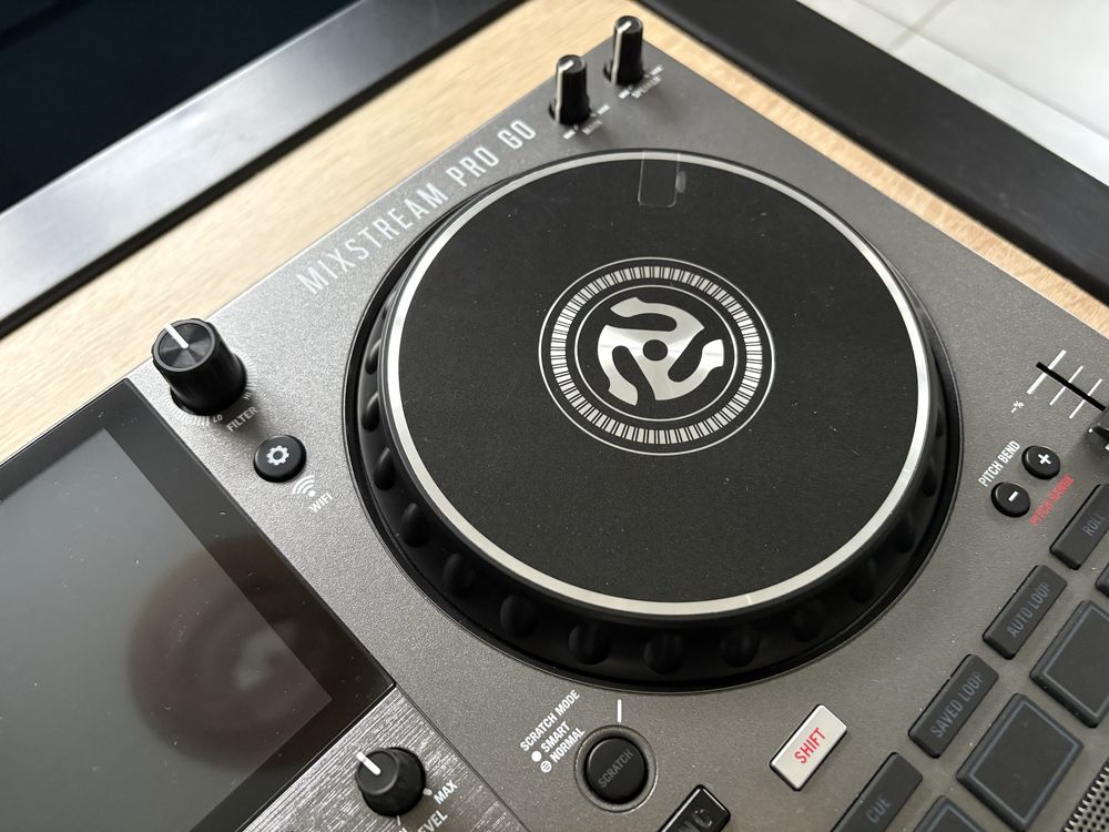 NUMARK MIXSTREAM PRO GO kontroler dla DJ + case