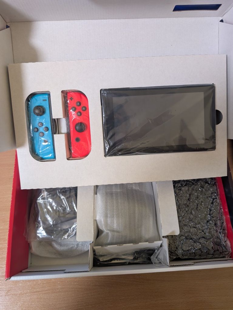Nintendo switch +6 ігор