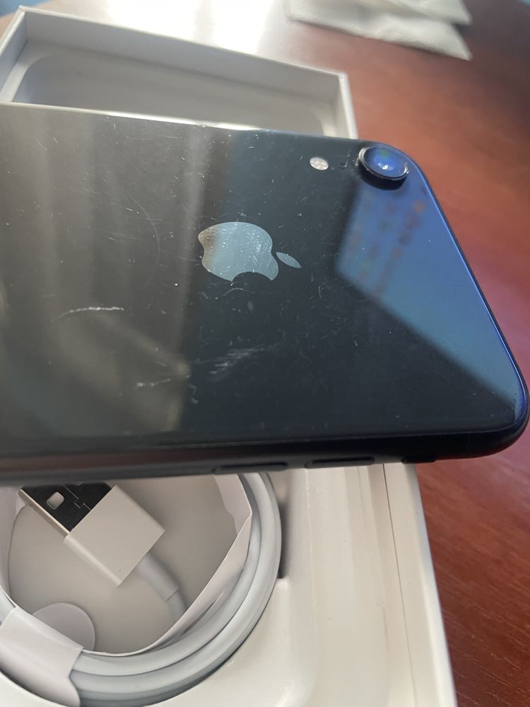 iPhone XR 128gb 79%