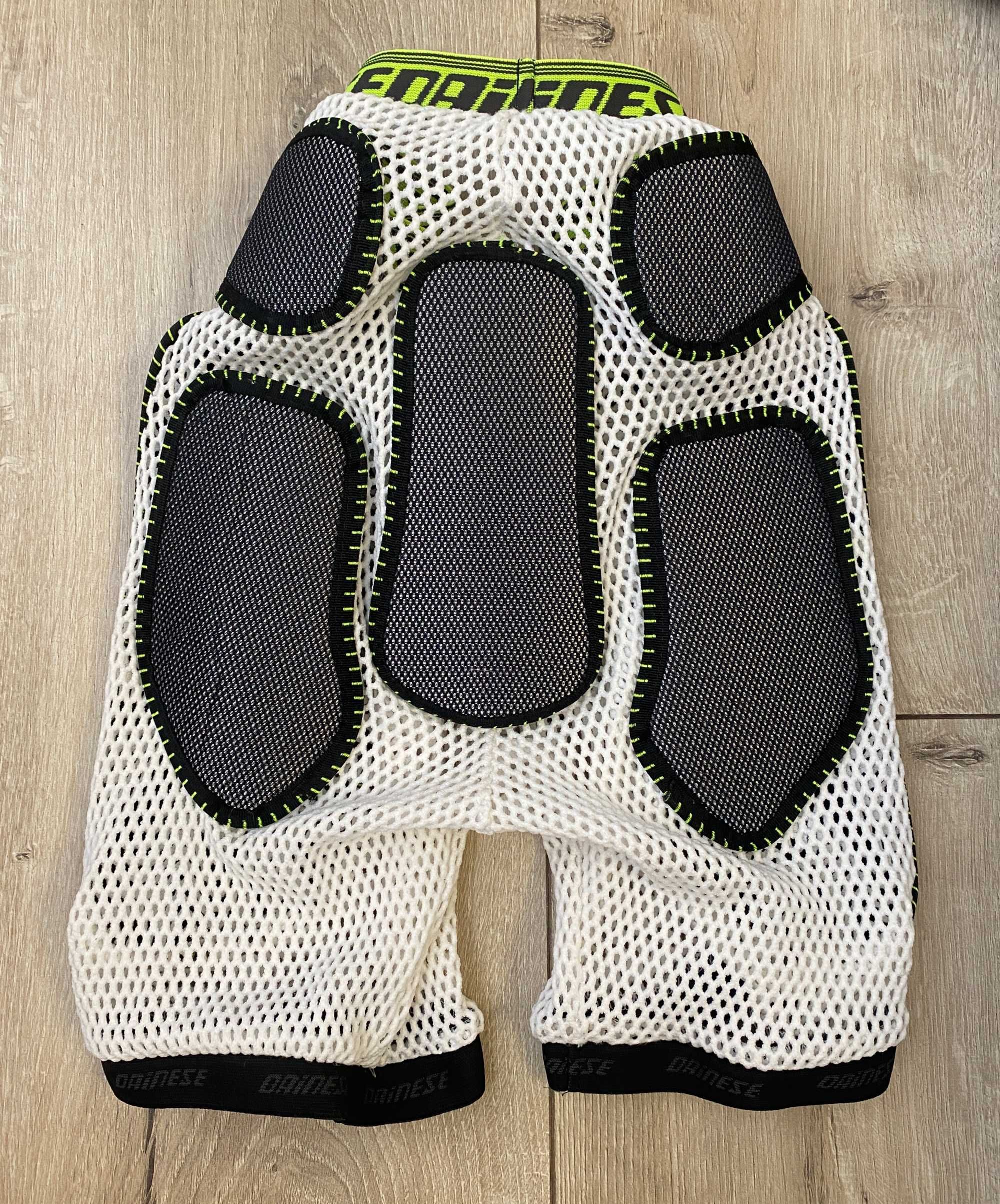 Защитные шорты Dainese (мото вело)
