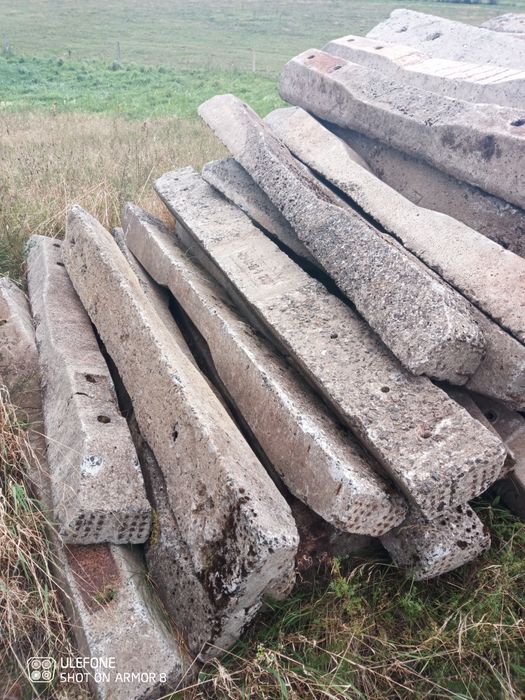 Sprzedam podkłady, faszyna,słupki ogrodzeniowe betonowe