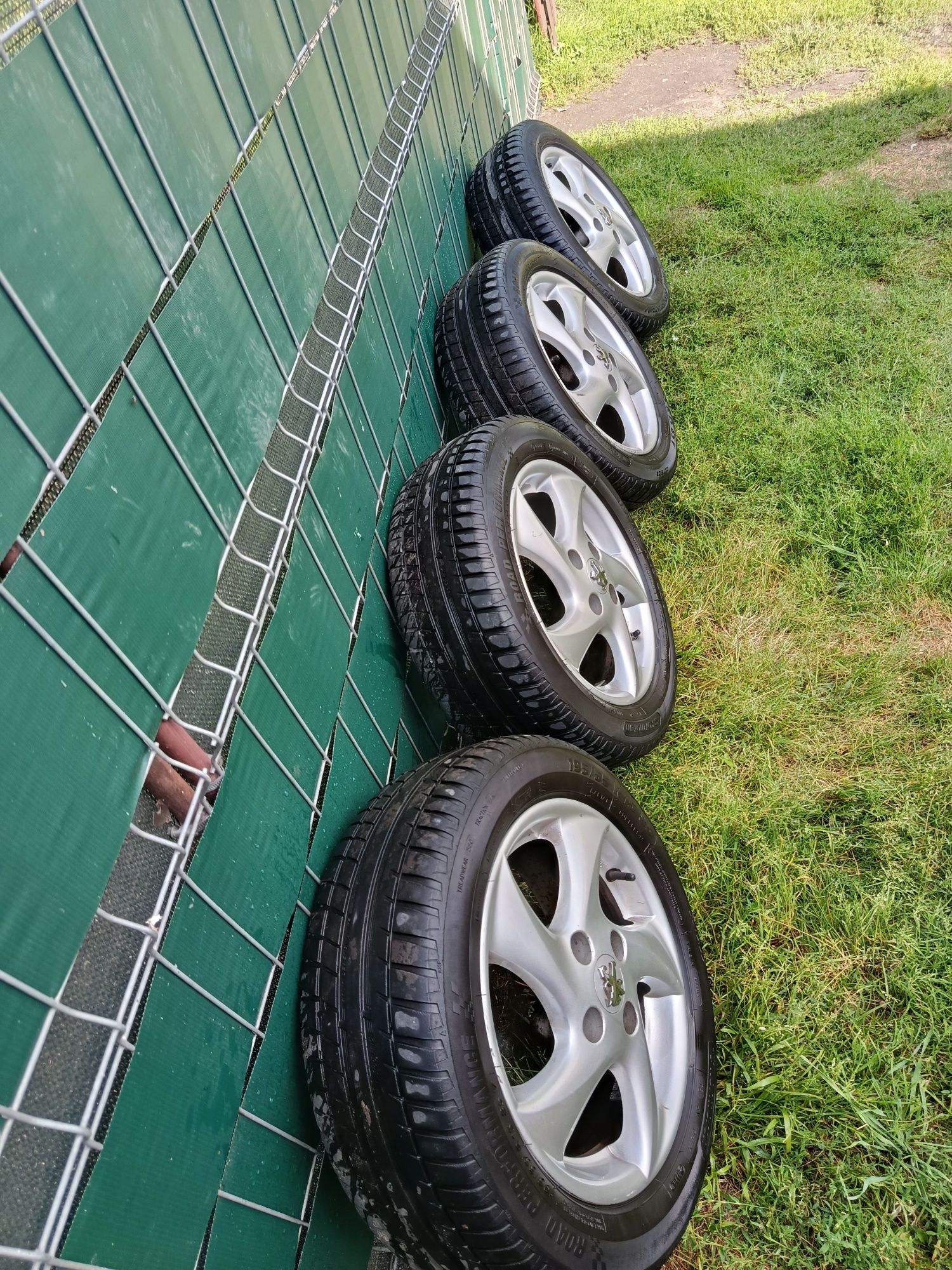 Alufelgi koła 15" 4x108 Peugeot  206,207,208 komplet Polecam!!!