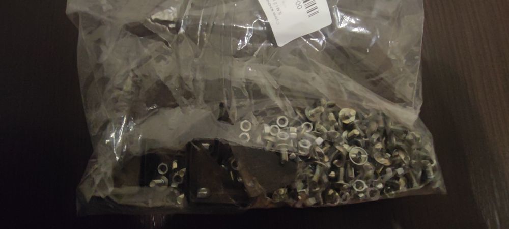 Стелаж для зберігання приладдя