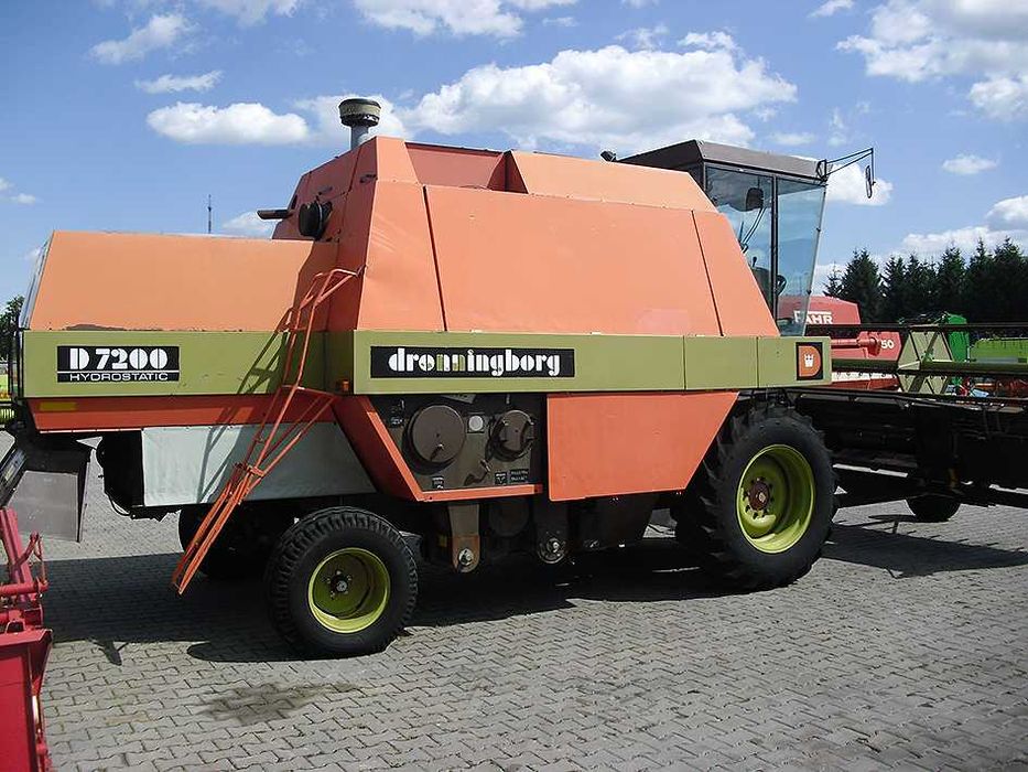 Зерноуборочный комбайн Dronningborg D 7200