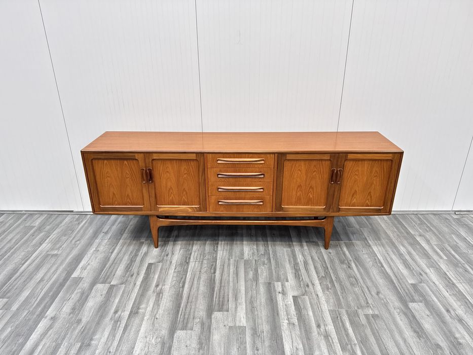 Mid century Aparador