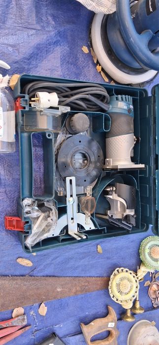 Tupia bosch gkf 600 profissional