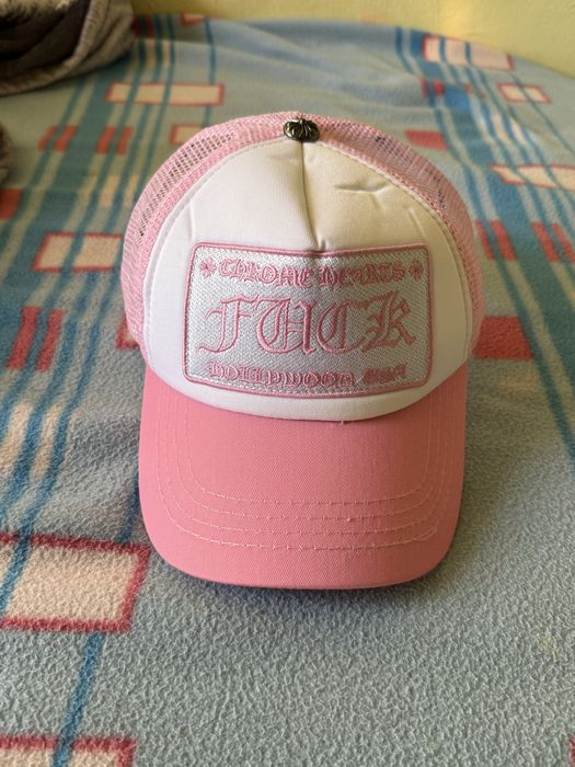 Chapeu chrome hearts rosa