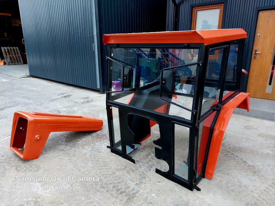 Kabina kabiny ciagnikowe c330 c360 mf t25 bizon