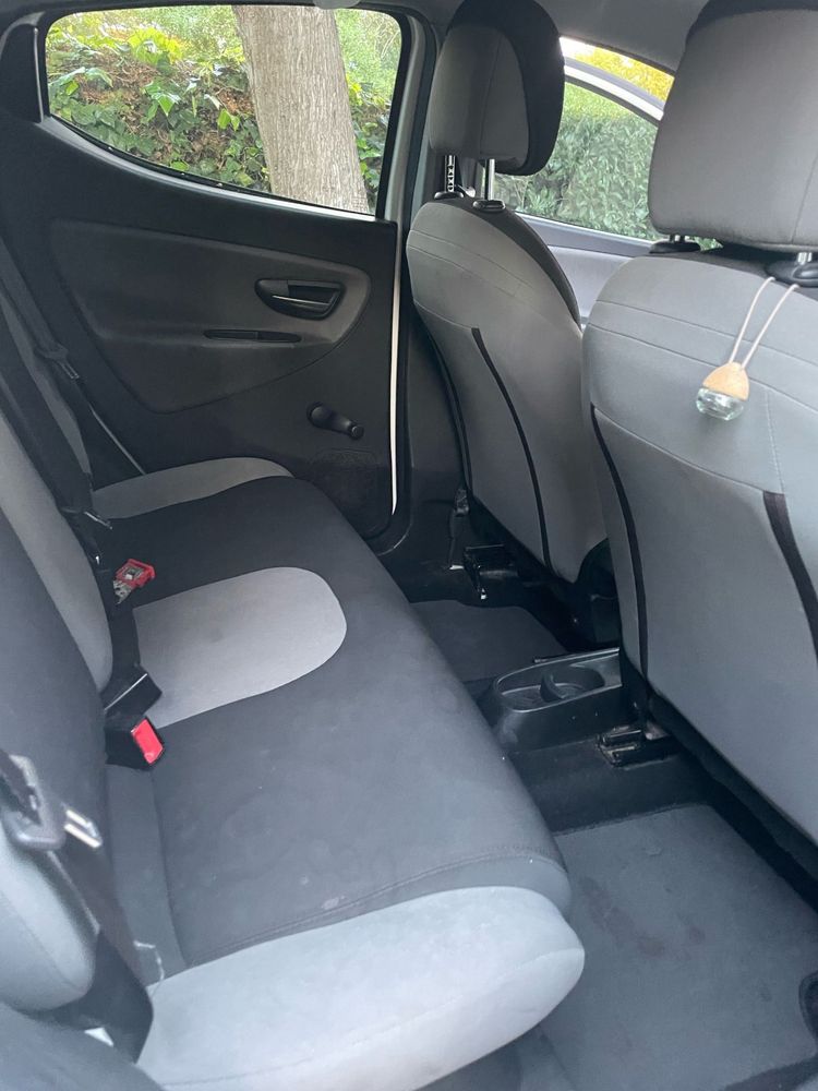 Lancia Ypsilon 1.2 Gasolina
