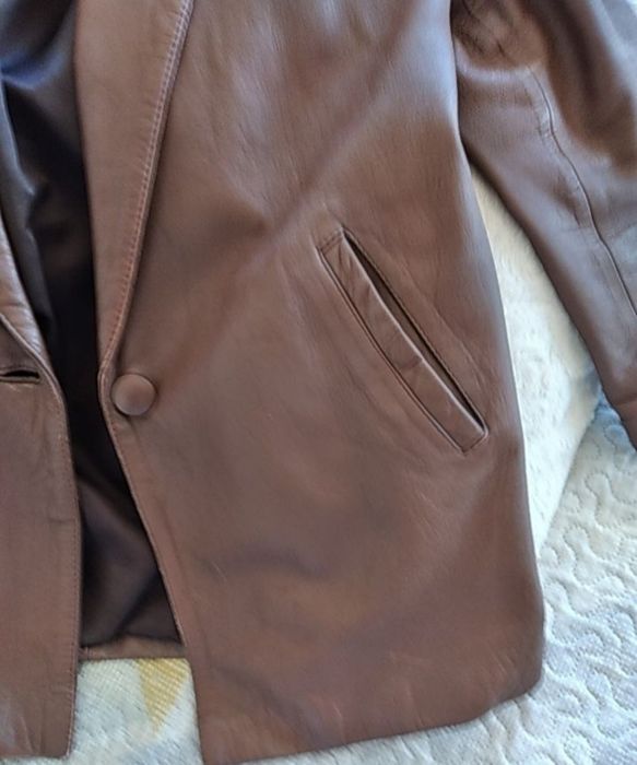 Casaco castanho de pele, tamanho 42
