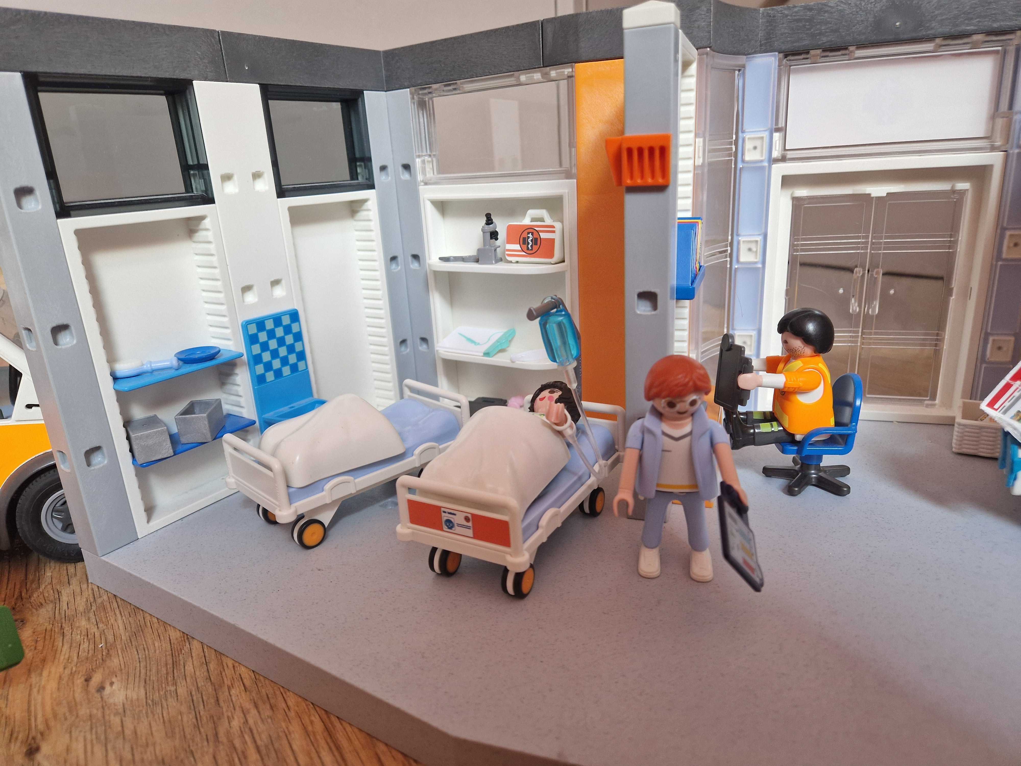 Playmobil szpital 70191 i karetka 70049