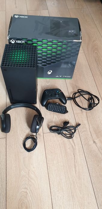 Konsola Xbox series X super stan - kompletny zestaw!!