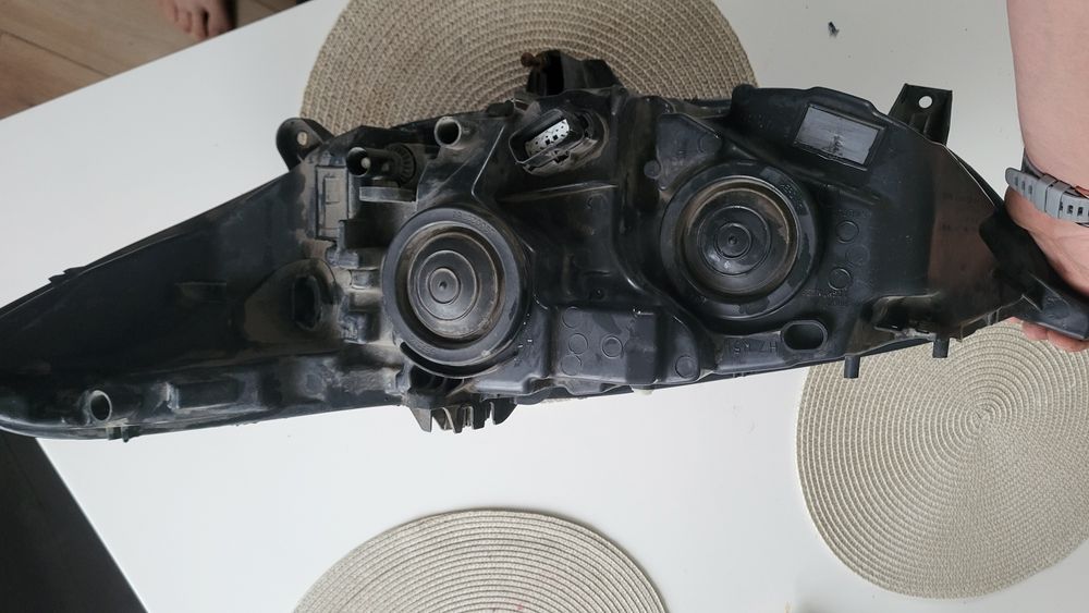 Фари Ford Fusion 2013-2016.