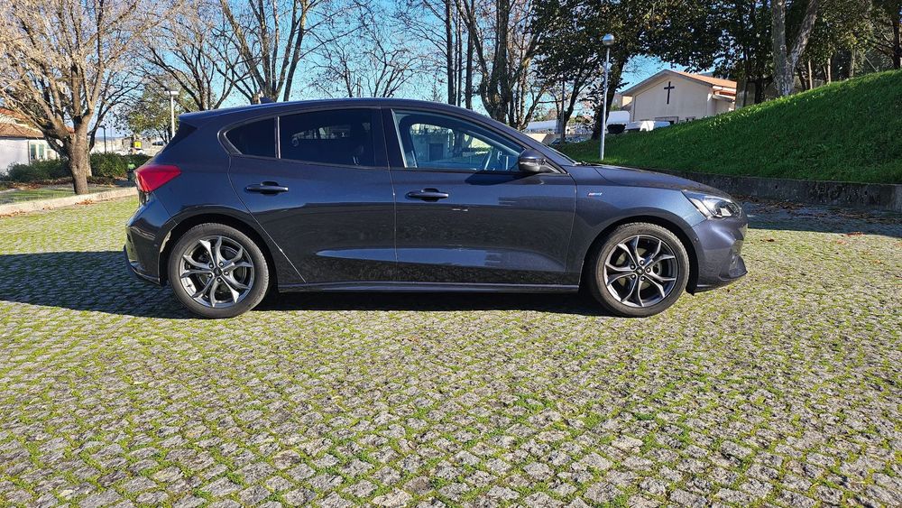 Ford Focus 1.0 EcoBoost MHEV ST-Line