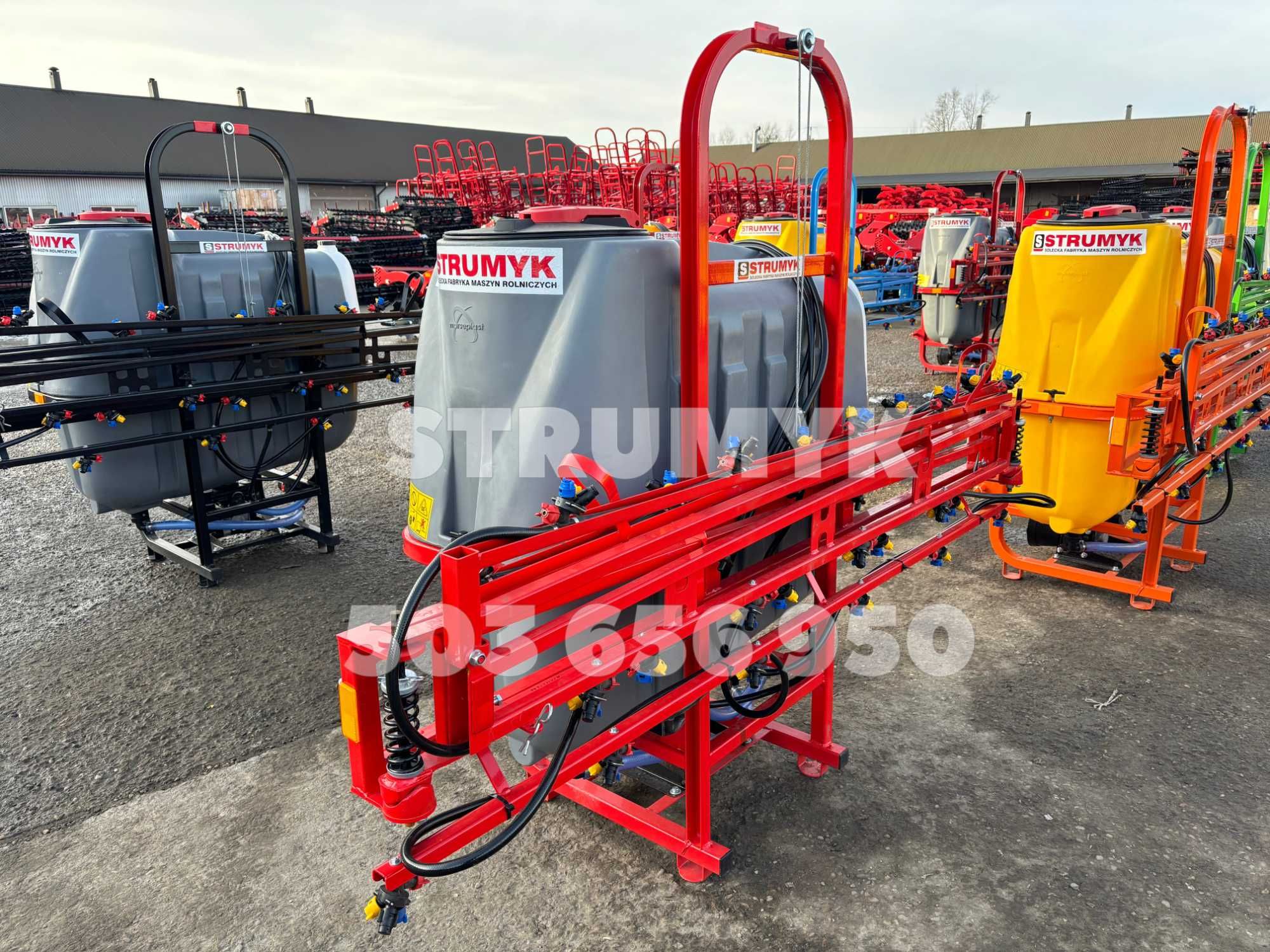 OPRYSKIWACZ polowy STRUMYK 300 / 400 / 600 / 800 / 1000 / 1200 HEKTOR