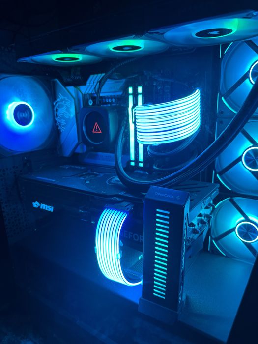 Игровой компьютер i7-13700F/RTX 4090 Gaming X Trio 24GB