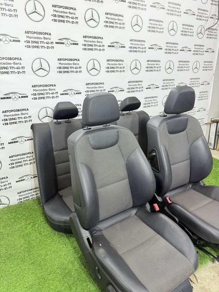 W204 Кожа комплектуючи салон карти сидіння Mercedes C-class Шрот