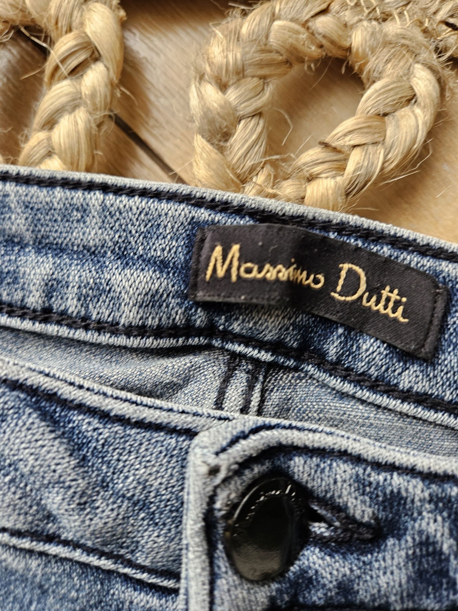 Massimo Dutti – jasne jeansy damskie  slim fit z bawełny, rozmiar S