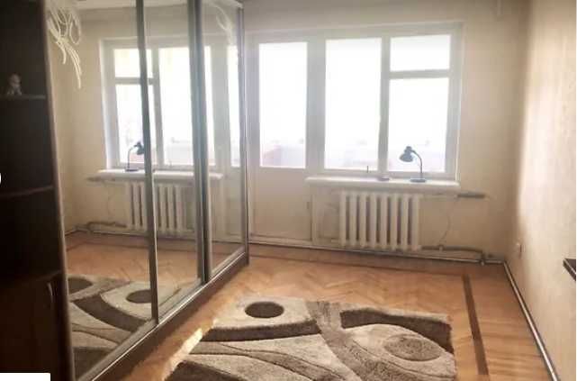 1 кімнатна квартира, Центр, 4 поверх 9ти поверхового будинку