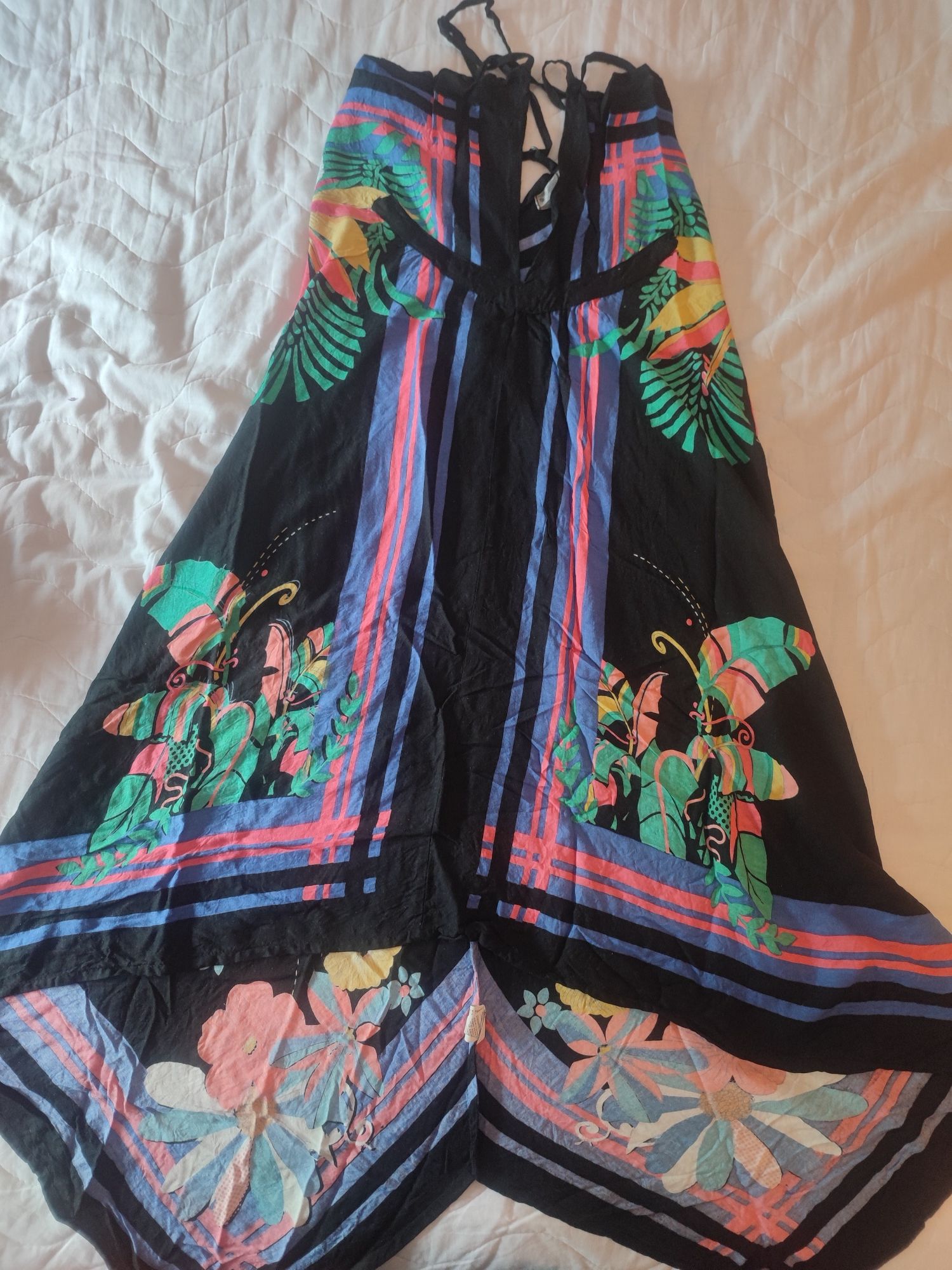 Vestido assimétrico