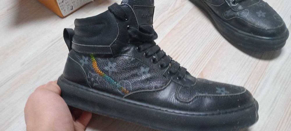 Louis Vuitton 40р (26см по устілці)