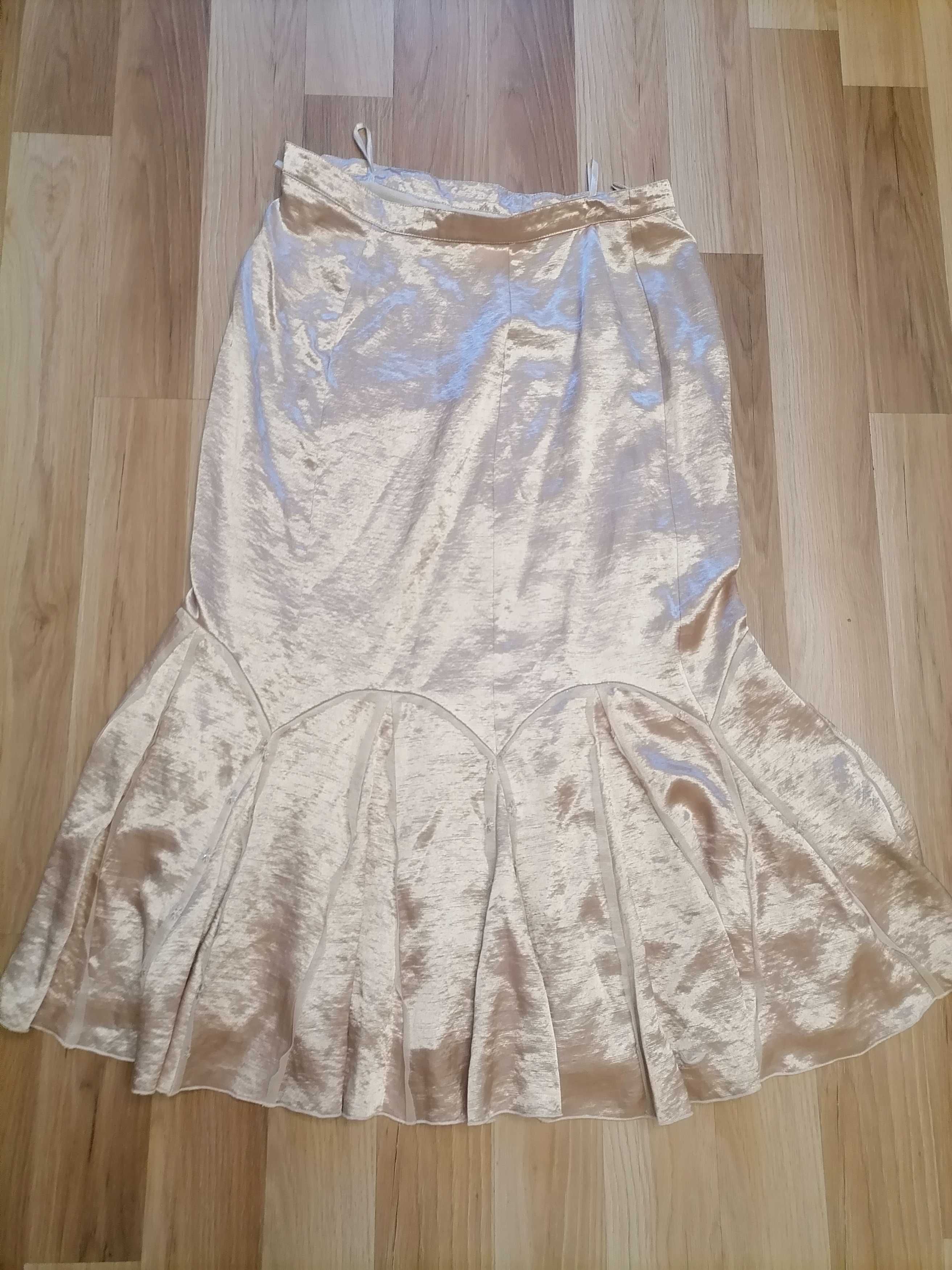 Elegancki 3 częściowy komplet 44