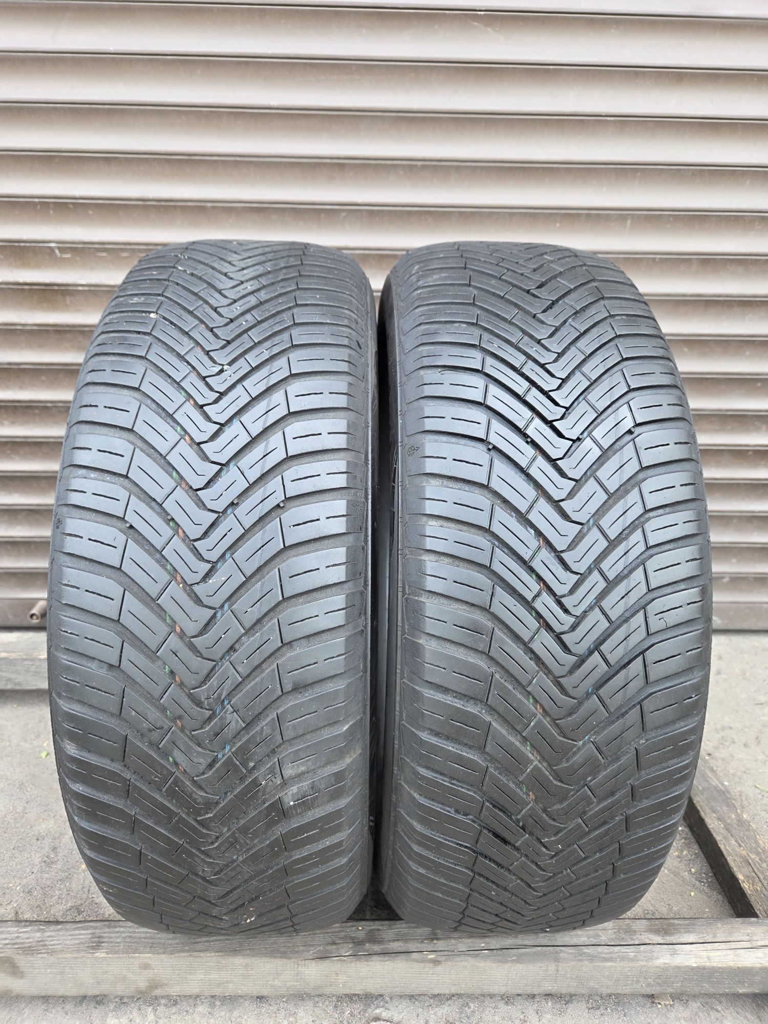 Шини всесезонні 205/60/r16, Continental AllSeason Contact, 2019р.