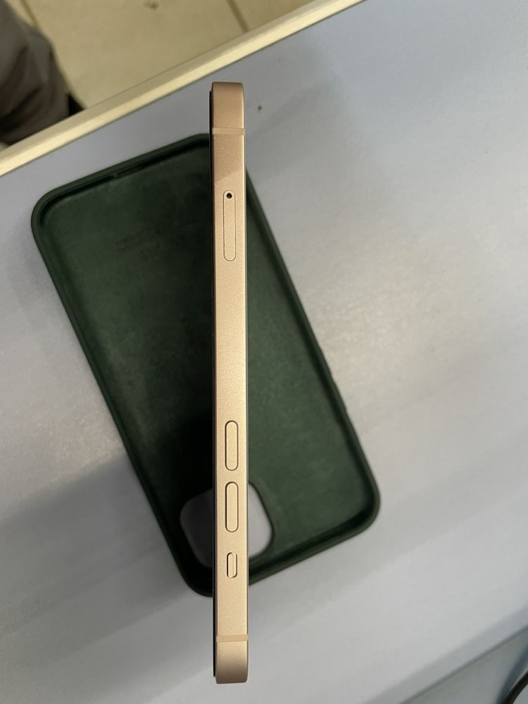 Продам iphone 13 128 Гб r-sim