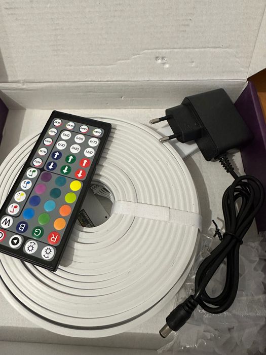 Розумна неонова , кольорова led, RGB  стрічка 10 м.