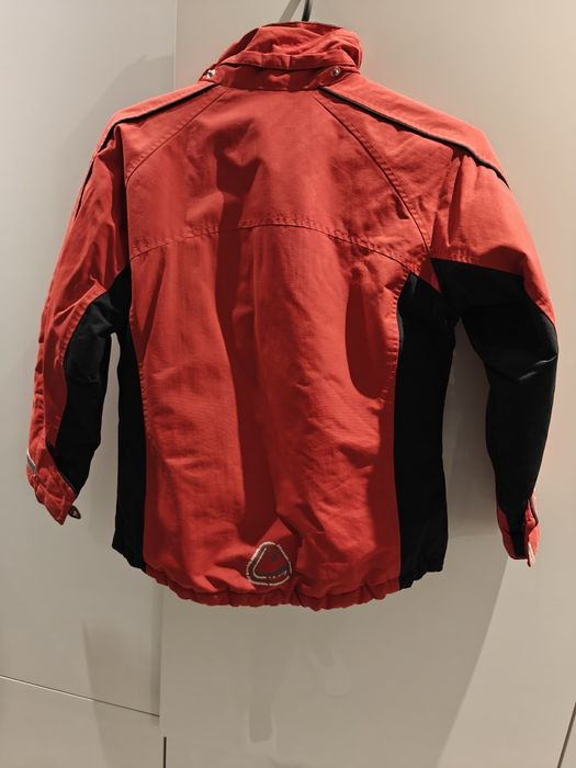 Kurtka narciarska ciepła i nie przewiewna