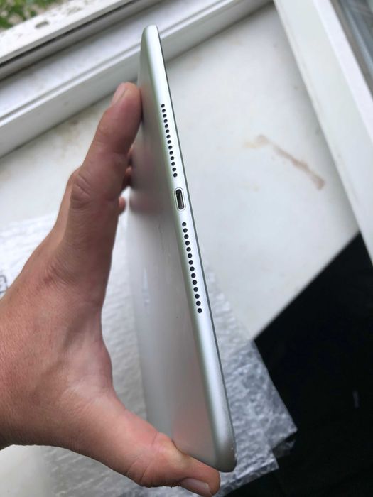 iPad Air 2 32GB  Wi-Fi  mdm