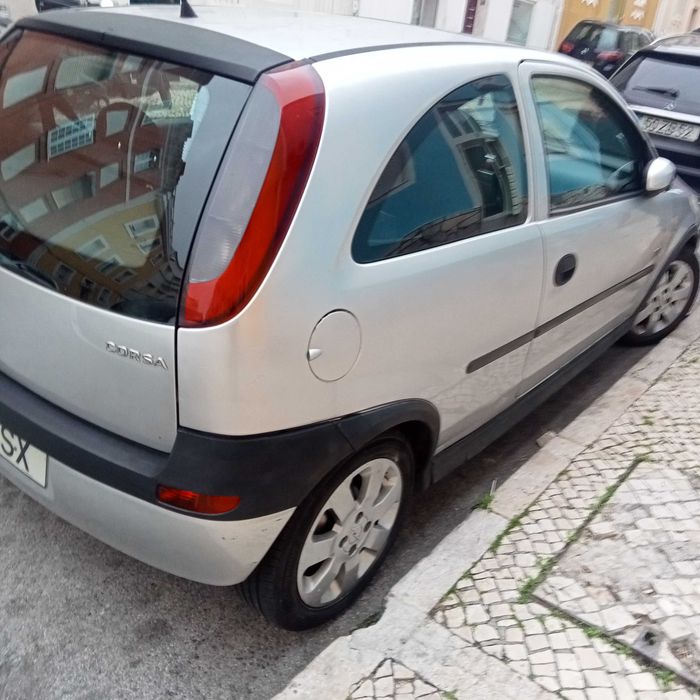 Carro em bom estado