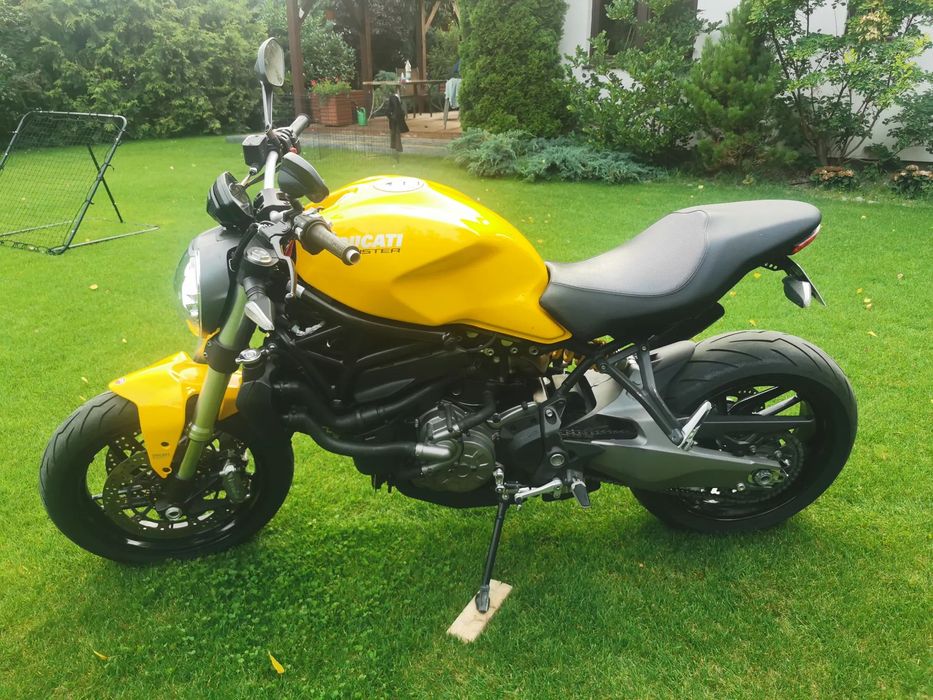 Ducati Monster Ducati Monster 821, 2019 rok Quickshifter, głośny wydech