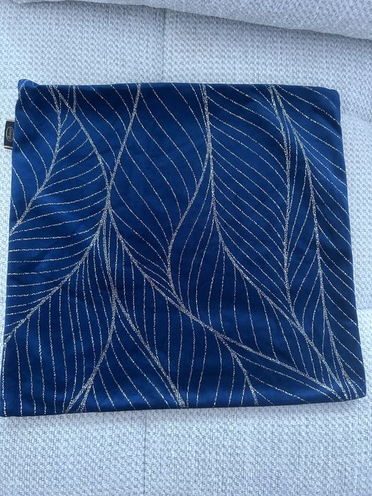 Poszewki na poduszki 4 szt granatowo zlote