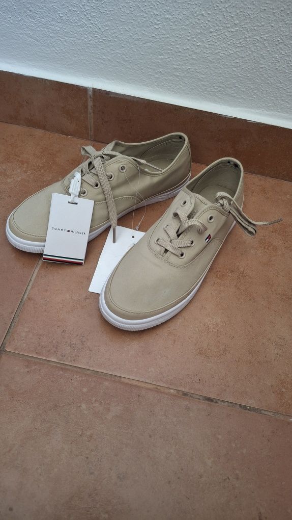 Ténis Novos, 37  Tommy Hilfiger