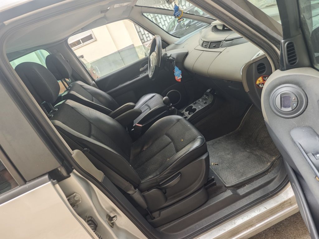 Renault Espace 1.9 DCI – 7 Lugares 270.000KLM