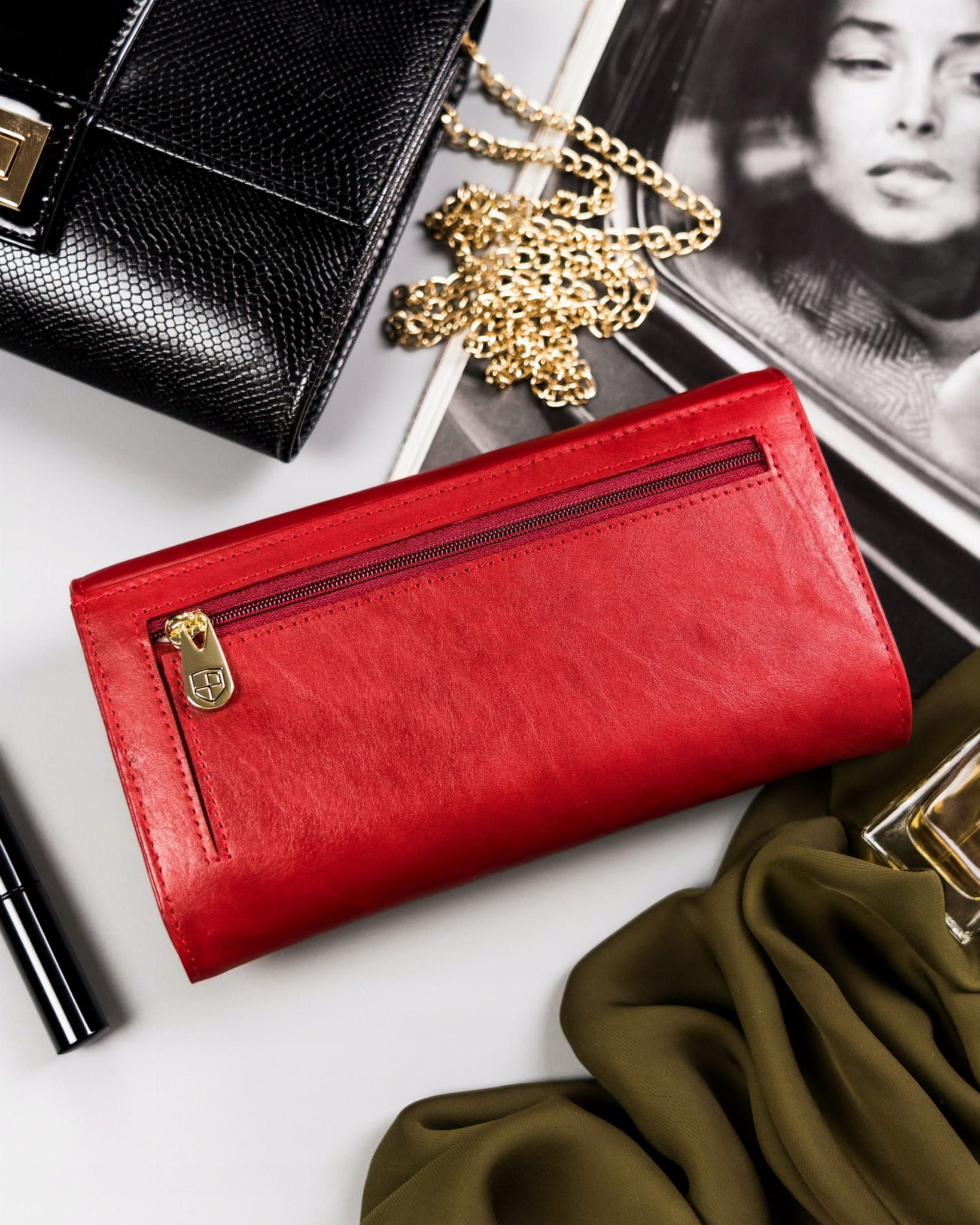 PETERSON portfel damski skórzany elegancki z suwakiem P175 czerwony