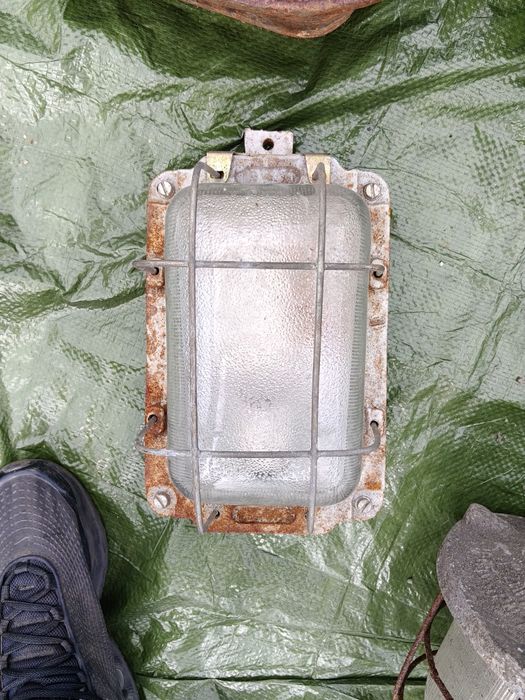 Stara zabytkowa lampa kanałowka PRL vintage retro