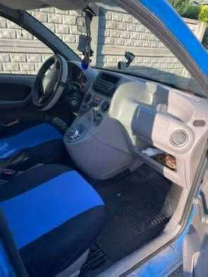 Sprzedam Fiat Panda 2004 zadbany mały przebieg