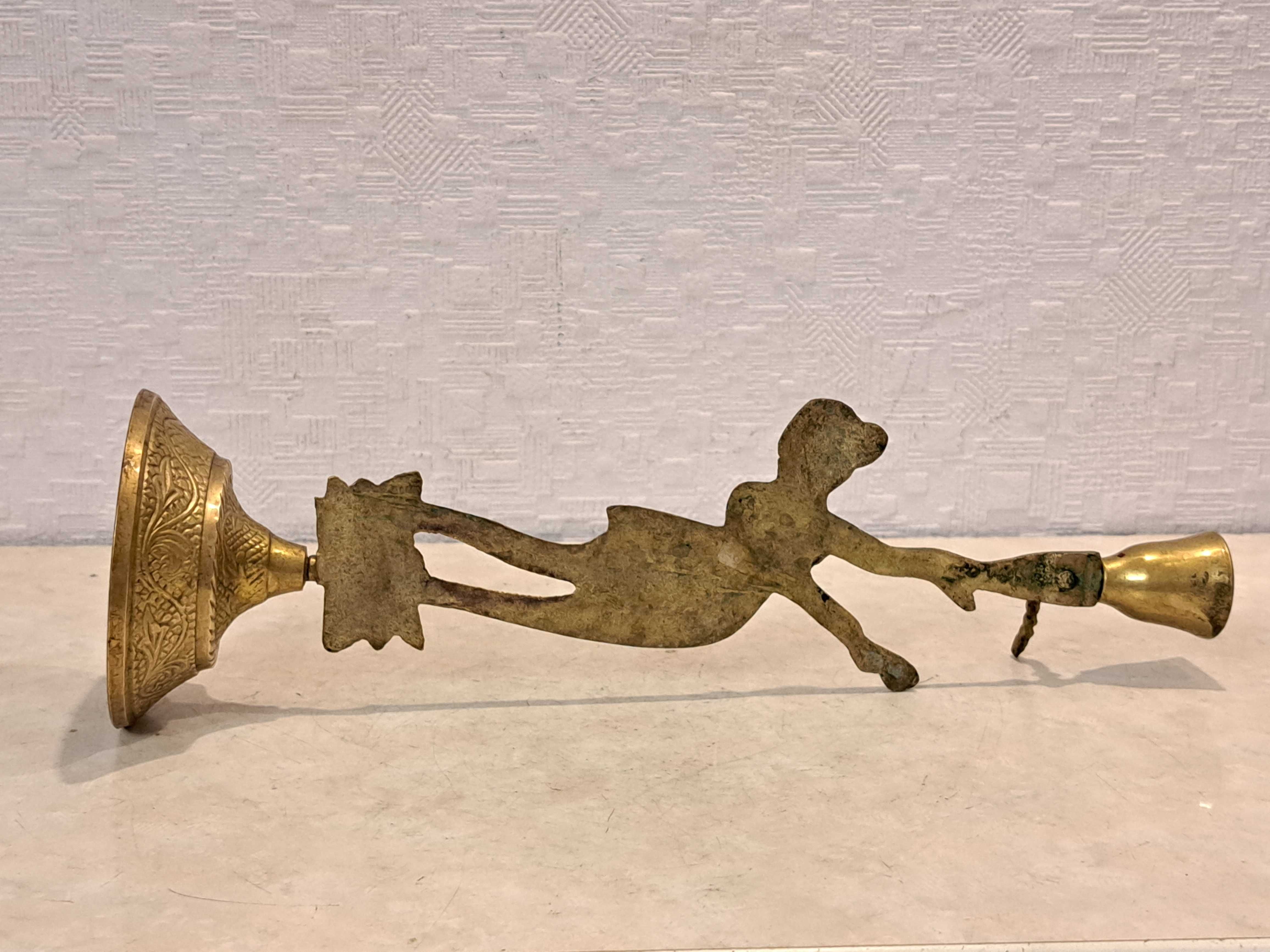Бронзовый подсвечник - латунь, бронза.