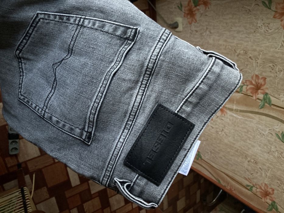 Сірі Джинси Diesel slim D-Luster