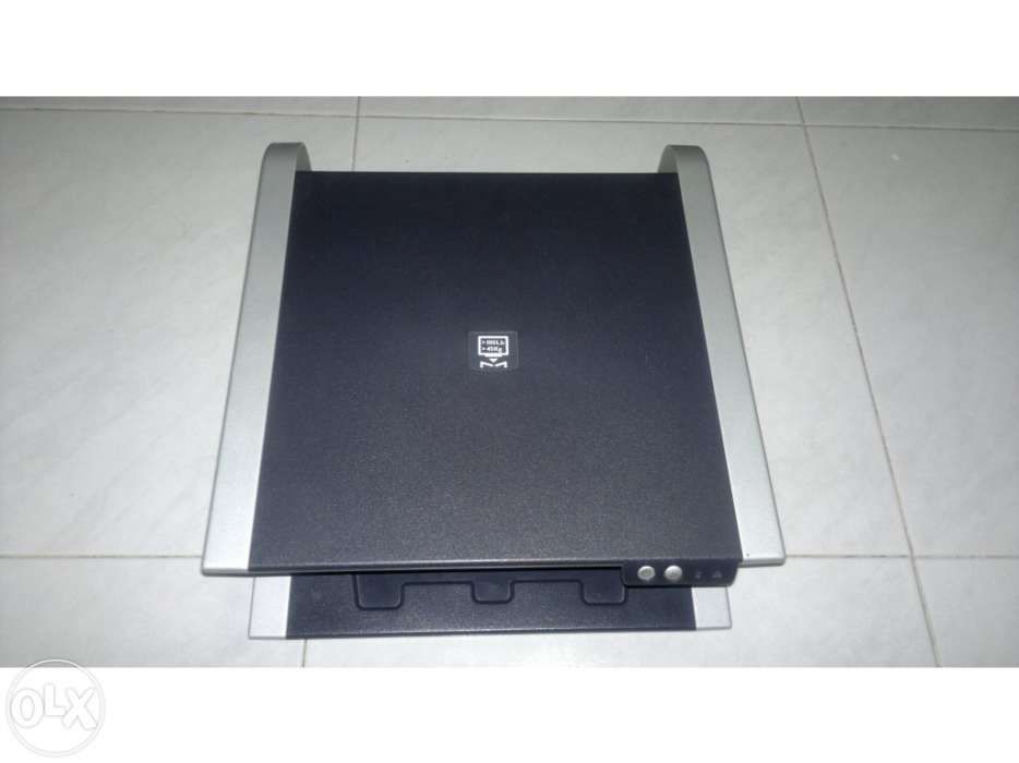 Docking Base de Monitor P/ Dell Latitude D-Series (Para desocupar)