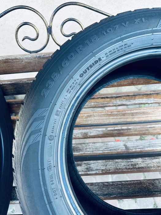 Шини зимові пара 235/60 R18 (107V) Nokian WR