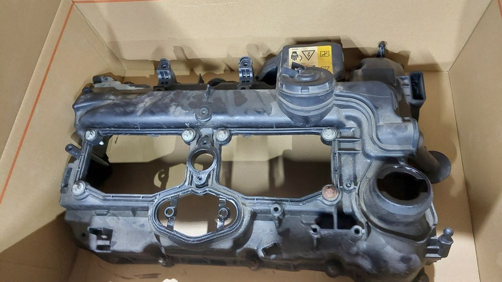 Клапанная крышка bmw N20, N26