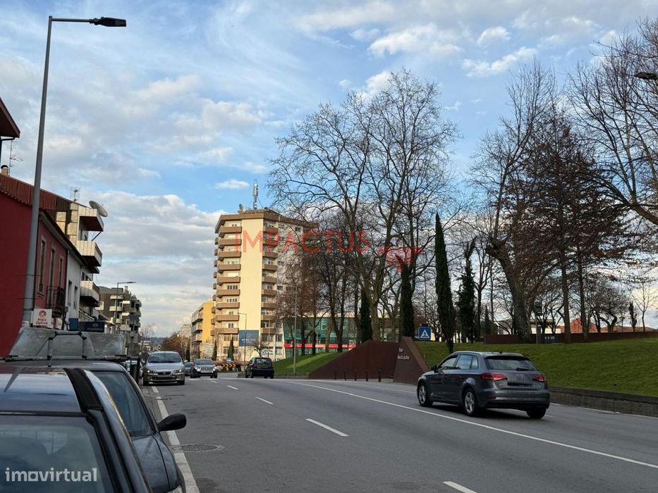 Escritórios no centro da Trofa
