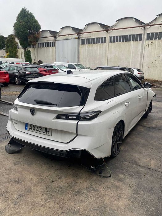 Salvado Peugeot 308 SW III 1.5HDi 131hp | 2023 | 94.725 Km
