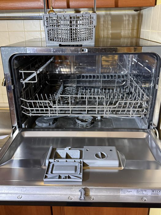 Посудомийка Electrolux в ідеальносу стані