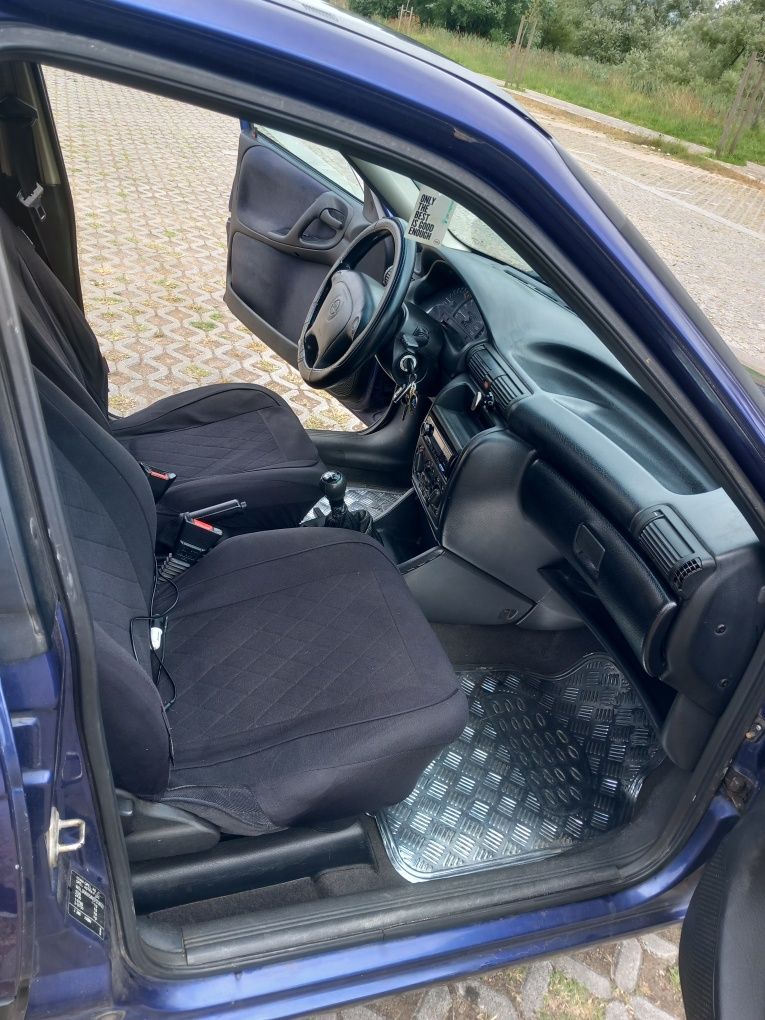Astra 1.4 16v ano 97