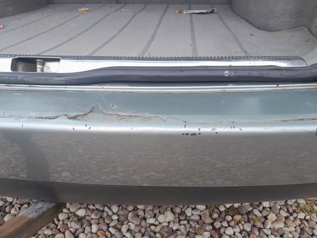 Zderzak tylny passat b5 fl kombi kod lakieru LD7W